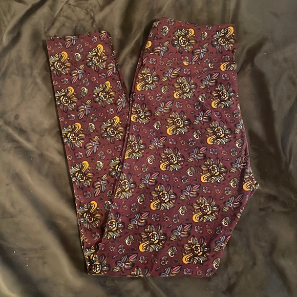 LuLaRoe OS - Picture 1 of 2